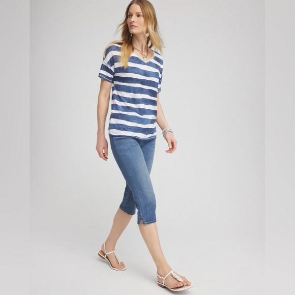 Chicos denim pull on capris Chicos size 0 Regular 4 17 inch inseam stretchy blue - Picture 10 of 11